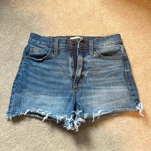 Highest Rise Shortie-Short - Universal Thread